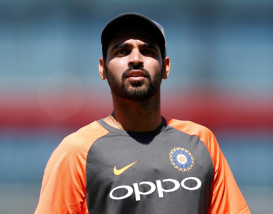 ভুবনেশ্বর কুমার: সিম আক্রমণের মূল স্তম্ভ। শুরুতেই ধাক্কা দিচ্ছেন বিপক্ষের উপর। রবিবাসরীয় ম্যাচেও সেই ধারা বজায় রাখতে হবে। তা হলেই কেল্লাফতে।