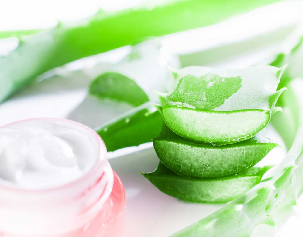 অ্যালো ভেরার শাঁস ত্বকে রঞ্জক পদার্থের অতিরিক্ত সঞ্চয় কমাতে অত্যন্ত কার্যকর। 