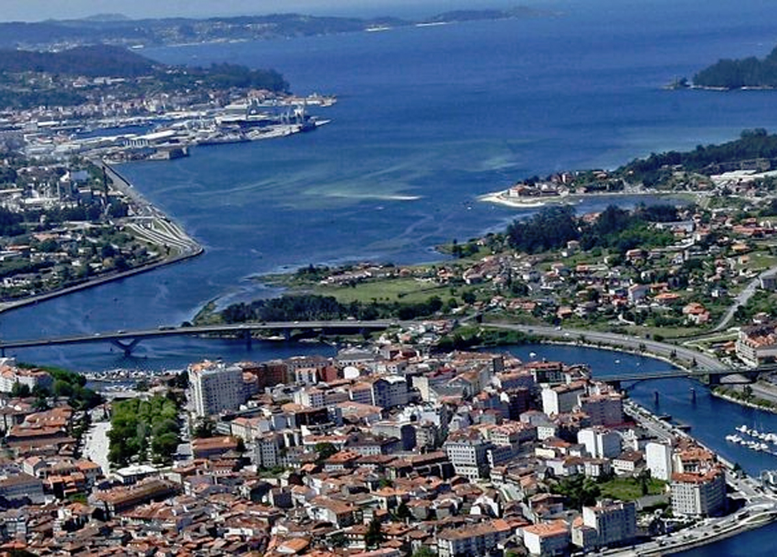 মিগুয়াল অ্যাঙ্গসো ফারনানডেজ লরেস। পন্টেভেদ্রার মেয়র।এই নিয়ে চার বার মেয়র নির্বাচিত হয়েছেন তিনি। ১৯৯৯ সালে প্রথমবার মেয়র হওয়ার পরই তিনি গাড়ি নিষিদ্ধ করে দেন।