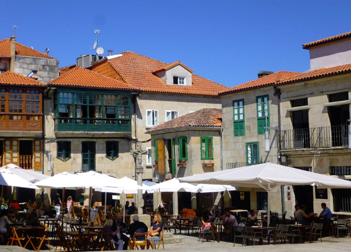 পায়ে হেঁটে আর বাই-সাইকেলে যাতায়াত করার জন্য দূষণের মাত্রাও প্রচুর কমে গিয়েছে। পন্টেভেদ্রার বাতাসে কার্বন ডাই-অক্সাইডের পরিমাণও হ্রাস পেয়েছে।