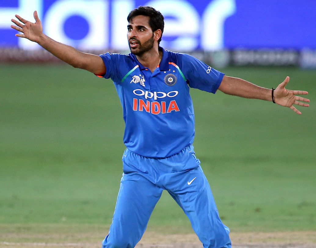 চ্যাম্পিয়ন্স ট্রফির ফাইনালের পর চলতি এশিয়া কাপে দুবাইয়ে দেখা হয়েছিল দু’দলের। ১৯ সেপ্টেম্বর ছিল টুর্নামেন্টের গ্রুপ ম্যাচ। তাতে পাক দল মাত্র ১৬২ রান করে। বিরাট কোহালির বদলে রোহিত শর্মার নেতৃত্বে ভারত ২৯ ওভারেই জয়ের রান তুলে নেয়। ম্যাচের সেরা ভুবনেশ্বর কুমার।