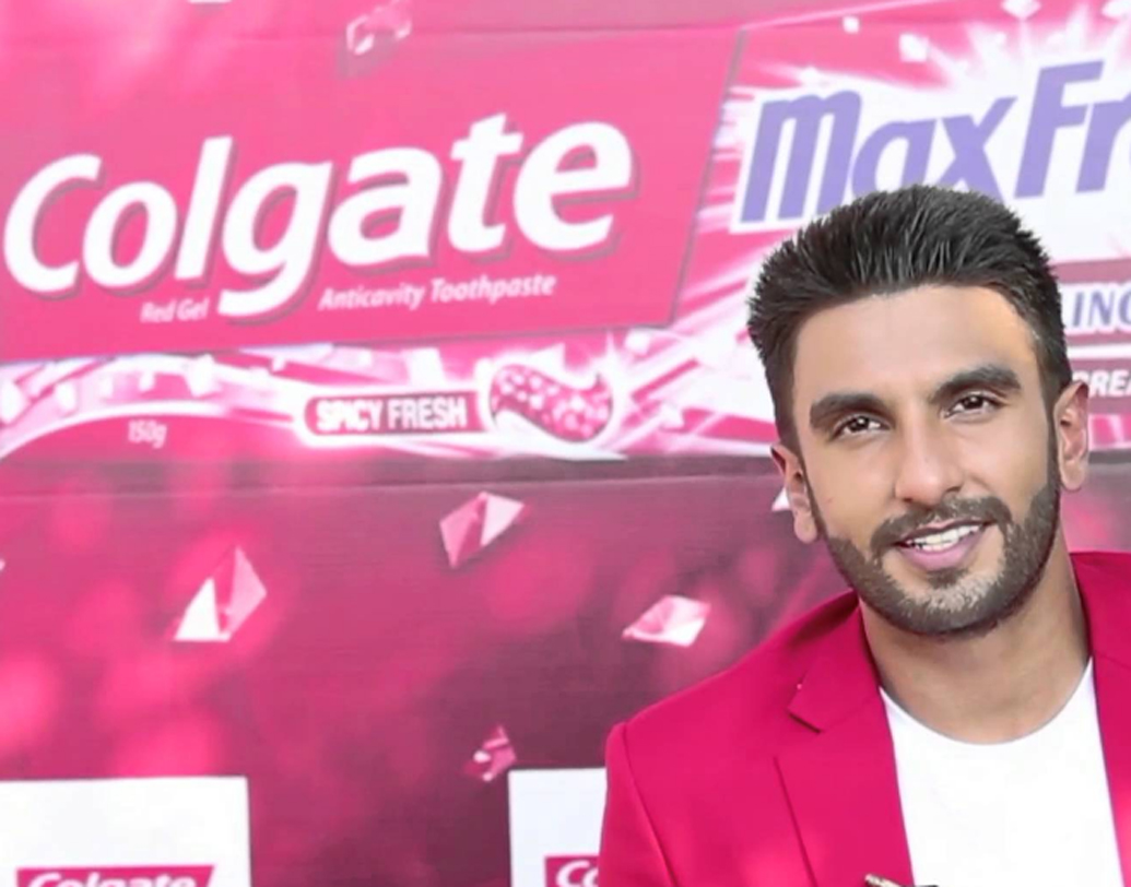 উইলিয়াম কোলগেটকে কত জন ভারতীয় চেনেন, তা নিয়ে সন্দেহ থাকতে পারে। তবে তাঁর মালিকানাধীন একটা ব্র্যান্ড আমাদের অনেকের জীবনেই জড়িয়ে রয়েছে। এ দেশীয় বাজারে সবচেয়ে পরিচিত টুথপেস্টের অন্যতম হল কোলগেট। ১৮৯৬ সালে উইলিয়ামকোলগেটের হাত ধরেই এর যাত্রা শুরু হয়েছিল নিউ ইয়র্কে।