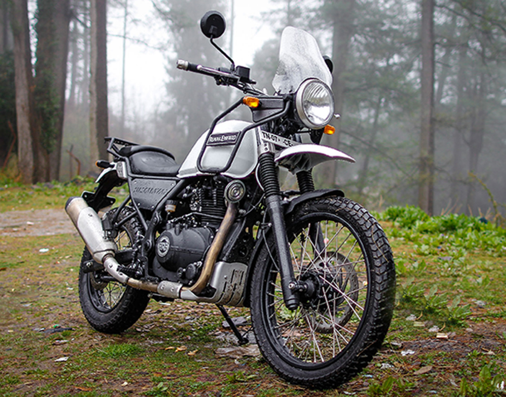 এ দেশের রাস্তায় রয়্যাল এনফিল্ড মোটরবাইকের রমরমা অনেক কালের। তবে ভারতীয়দের অতি পছন্দের এই ব্র্যান্ড আদতে এ দেশীয় নয়। এর জন্ম হয়েছিল ১৯০১ সালে, ইংল্যান্ডের কাউন্টি উরস্টারশায়ারে।