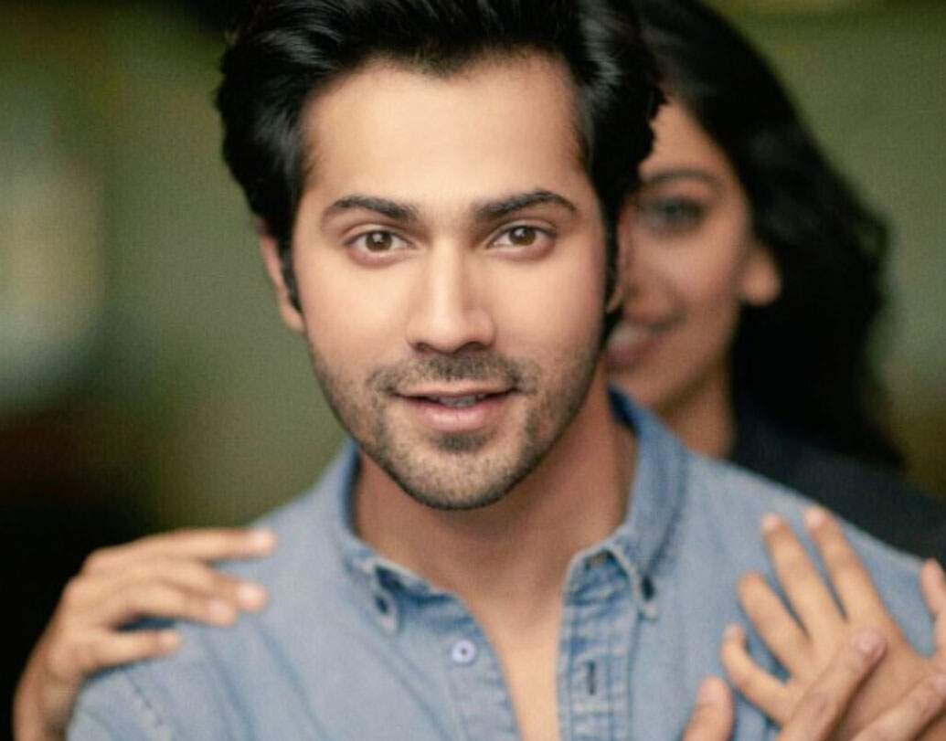 বক্স অফিসে বাজিমাত করতে না পারলেও, ‘অক্টোবর’ ছবিটি সমালোচকদের প্রশংসা কুড়িয়েছিল। তবে এই ‘অক্টোবর’-এর গল্পটা পরিচালকের মুখ থেকে শুনেই ভাল লেগে গিয়েছিল বরুণ ধবনের। আর তার পরই বরুণ অনুরোধ করেছিলেন সুজিতের কাছে, তাঁকেই যেন এই চরিত্রটা দেওয়া হয়।