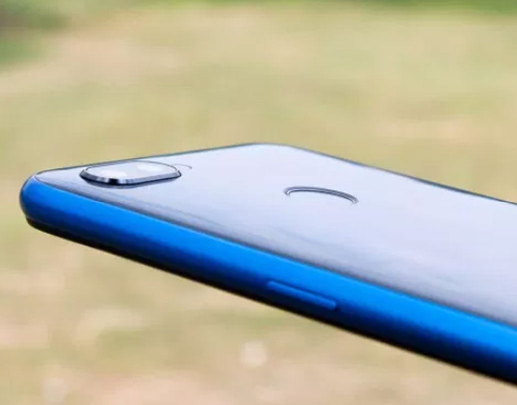 ফোনের ওজন ১৭৪ গ্রাম। ব্যাটারি ৩৫০০ এমএএইচ। কানেক্টিভিটির জন্য থাকছে ইউএসবি ওটিজি, ওয়াই-ফাই ৮০২.১১ এসি, ব্লুটুথ, ৪জি ভোল্টি এবং জিপিএস।