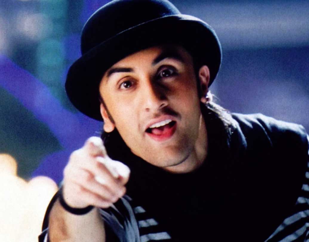 রণবীর কপূরের প্রথম ছবি ‘সাওয়ারিয়া’ কিন্তু সুপার ফ্লপ হয়েছিল। সঞ্জয় লীলা ভন্সালীর হাত ধরে বলিউডে পা রেখেছিলেন রণবীর। আর তা নিয়ে দর্শকদের মধ্যে উত্তেজনাও ছিল তীব্র। কিন্তু প্রথম ছবি দিয়ে দর্শকদের মন জয় করে নিতে পারেননি রণবীর।