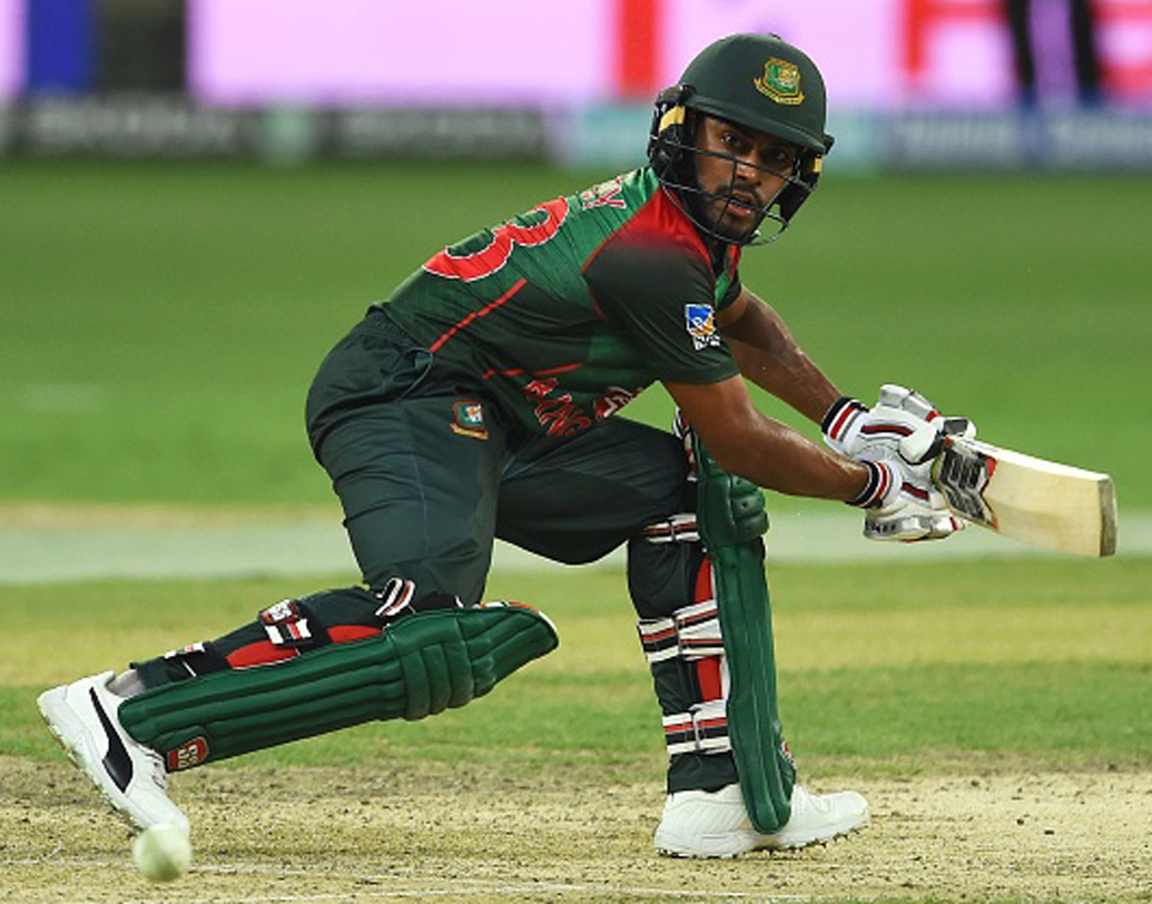 মেহদি হাসান মিরাজ: পাকিস্তানের ব্যাটিং আক্রমণের সব প্রতিরোধ ভেঙে দিয়েছিলেন। মুস্তাফিজুরের সঙ্গে তাঁর বোলিং জুটি বাংলাদেশের বড় শক্তি। আজও তাঁর দিকে তাকিয়ে থাকবে দল। পাশাপাশি তাঁর দিকে আলাদা নজর থাকবে রোহিত-শিখরদের।