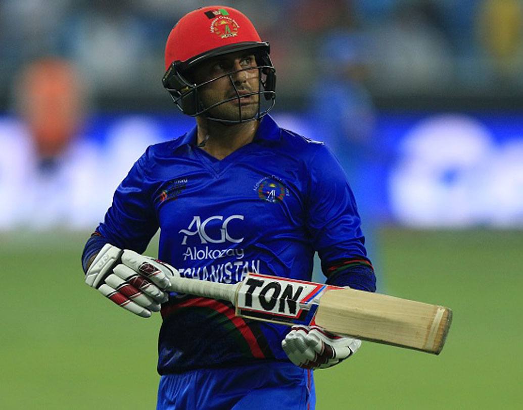 মহম্মদ নবি: বছর তেত্রিশের এই আফগান ক্রিকেটারটি কিন্তু ভালই চমক দেখিয়েছেন। ব্যাটের পাশাপাশি বল হাতেও ভাল পারফর্ম করেছেন। এই অলরাউন্ডারটিকে সেরাদের দলে রাখতেই হবে।