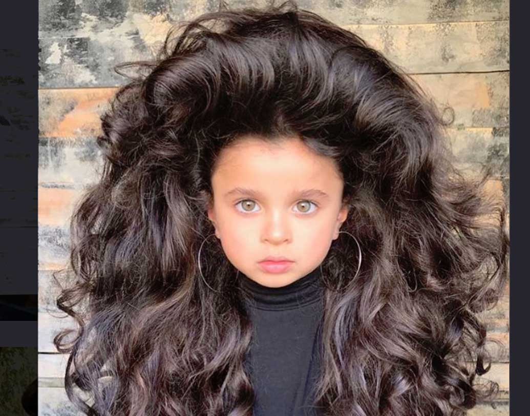 ইনি মিয়া আফলালো শুনেম। বয়স পাঁচ। ইজরায়েলের বাসিন্দা। ছোট্টবেলার কেশবতী রাজকন্যার কথা মনে পড়ছে তাঁর ছবি দেখে?