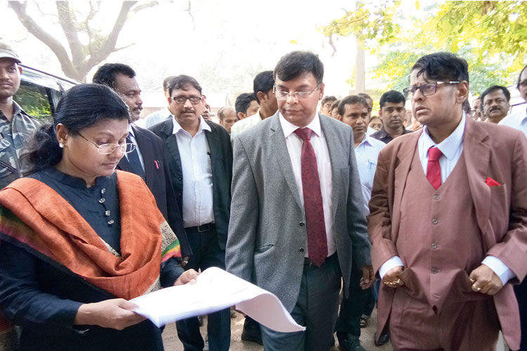 Jhargram will get Zilla court