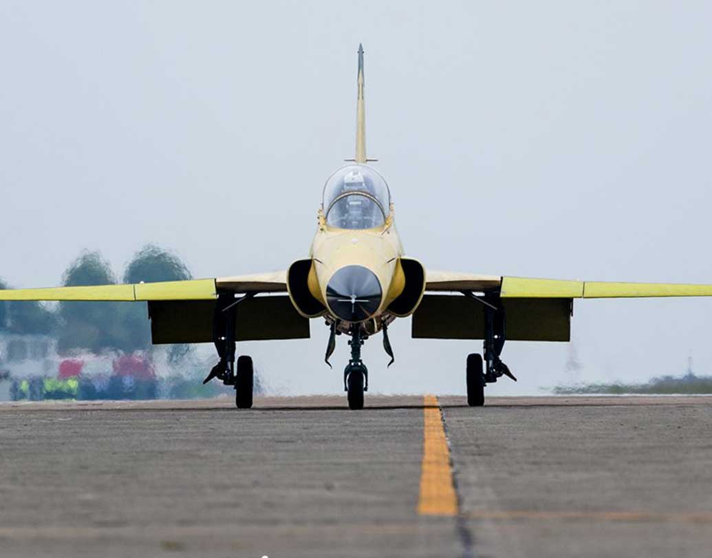 পৃথিবীতে একই মানের যুদ্ধবিমান হল দক্ষিণ কোরিয়ার এফএ৫০ এবং ইতালির এম৩৪৬। যদিও কম খরচে বানানোর জন্য রফতানির ক্ষেত্রে এফটিসি২০০০জি এগিয়ে থাকবে বলেই মনে করছেন বিশেষজ্ঞরা।