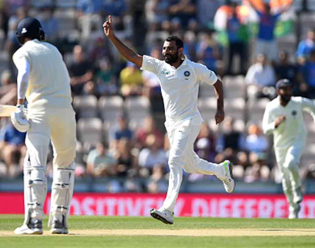 অস্ট্রেলিয়ায় চারটি টেস্ট, তিনটি এক দিনের এবং তিনটি টি-২০ ম্যাচ খেলবেন বিরাটরা।