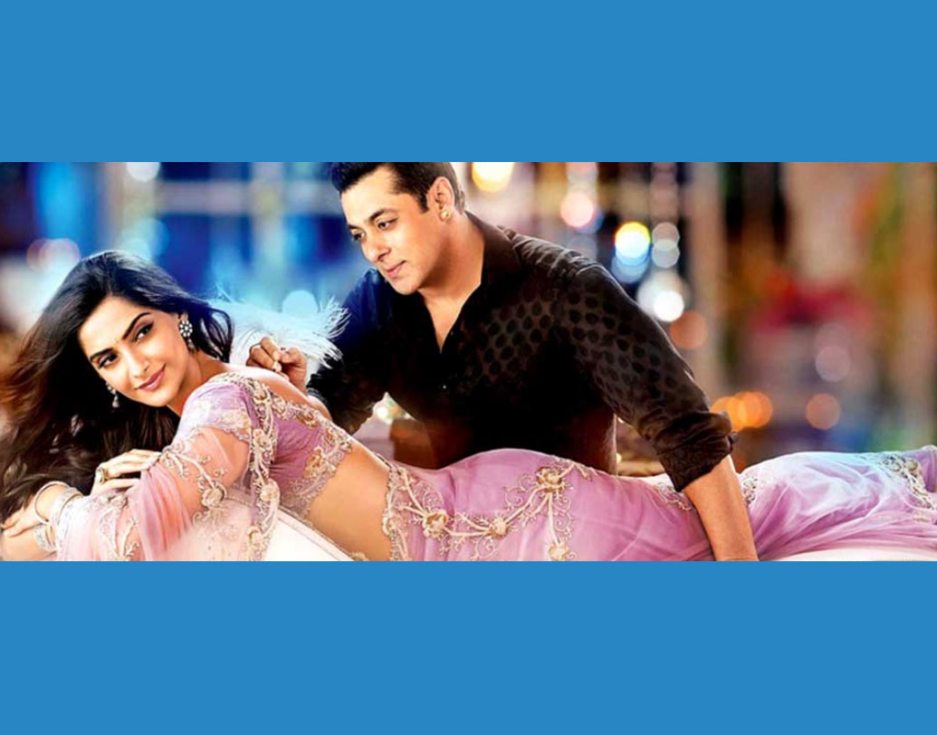 ‘প্রেম রতন ধন পায়ো’-তে সোনম কপূর নয়, দীপিকা পাড়ুকোনের সঙ্গে প্রেম করার কথা ছিল সলমন খানের। সোনমের আগে দীপিকাকেই যে এই ফিল্মের অফার দিয়েছিলেন ফিল্মের ডিকেক্টর সুরজ বরজাতিয়া। তবে সঞ্জয় লীলা ভন্সালীর ‘বাজিরাও মস্তানি’-র জন্য সে অফারে আর ‘হ্যাঁ’ বলেননি দীপিকা। প্রায় ৪০০ কোটি টাকার ব্যবসা করেছে ‘প্রেম রতন... ’।