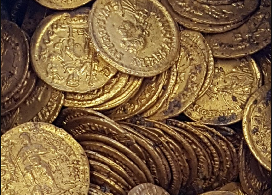 ইতালি সংস্কৃতি মন্ত্রক ওই জায়গায় বহুতল বানানোর কাজ বন্ধের নির্দেশ দিয়েছে। প্রত্নতত্ত্ববিদেরা ওই জায়গায় খনন করে আরও ইতিহাসের সন্ধান করবেন বলে জানিয়েছেন রোমের সংস্কৃতিমন্ত্রী অ্যালবার্টো বনিসলি।