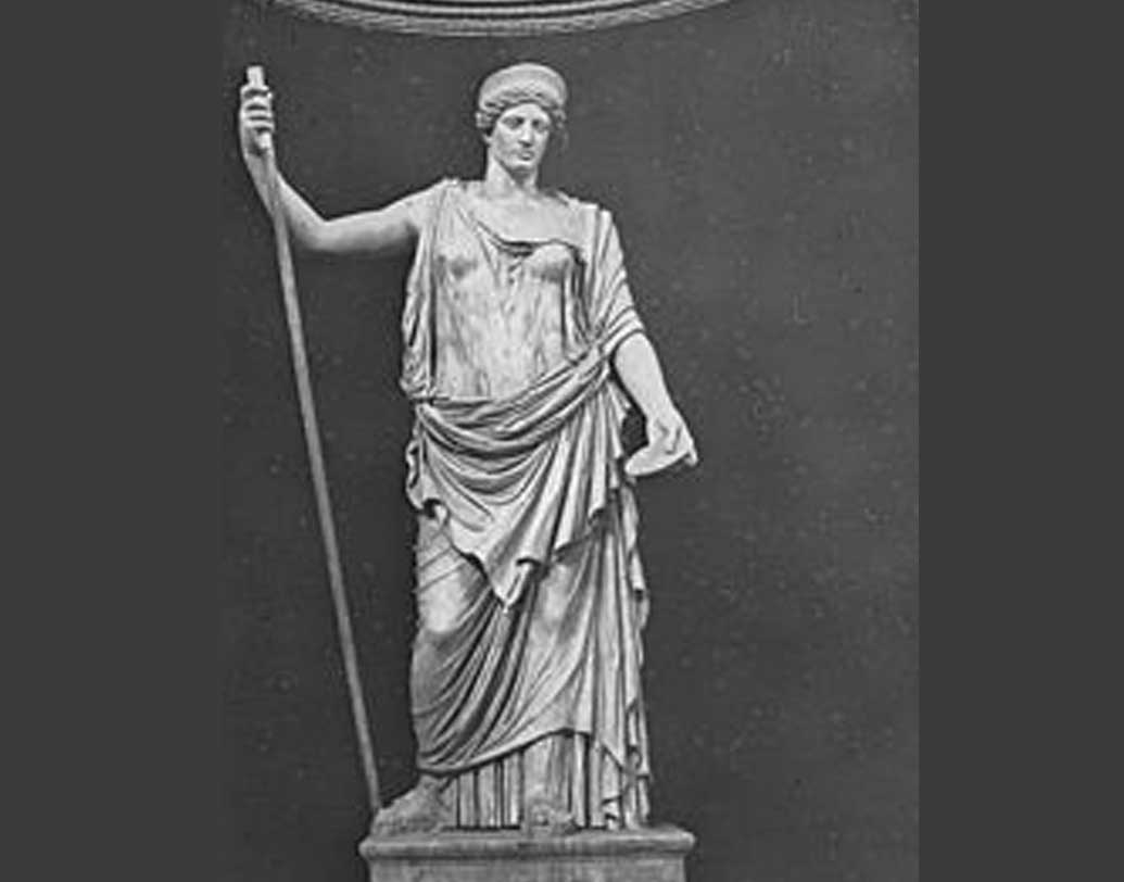 প্রাচীন রোমানদের কাছে জুন মাস ছিল বিয়ের মাস। এই মাসের নামকরণের পিছনে আছেন রোমানদেবী ’জুনো’। ইনি ছিলেন দেবতাদের রানি।