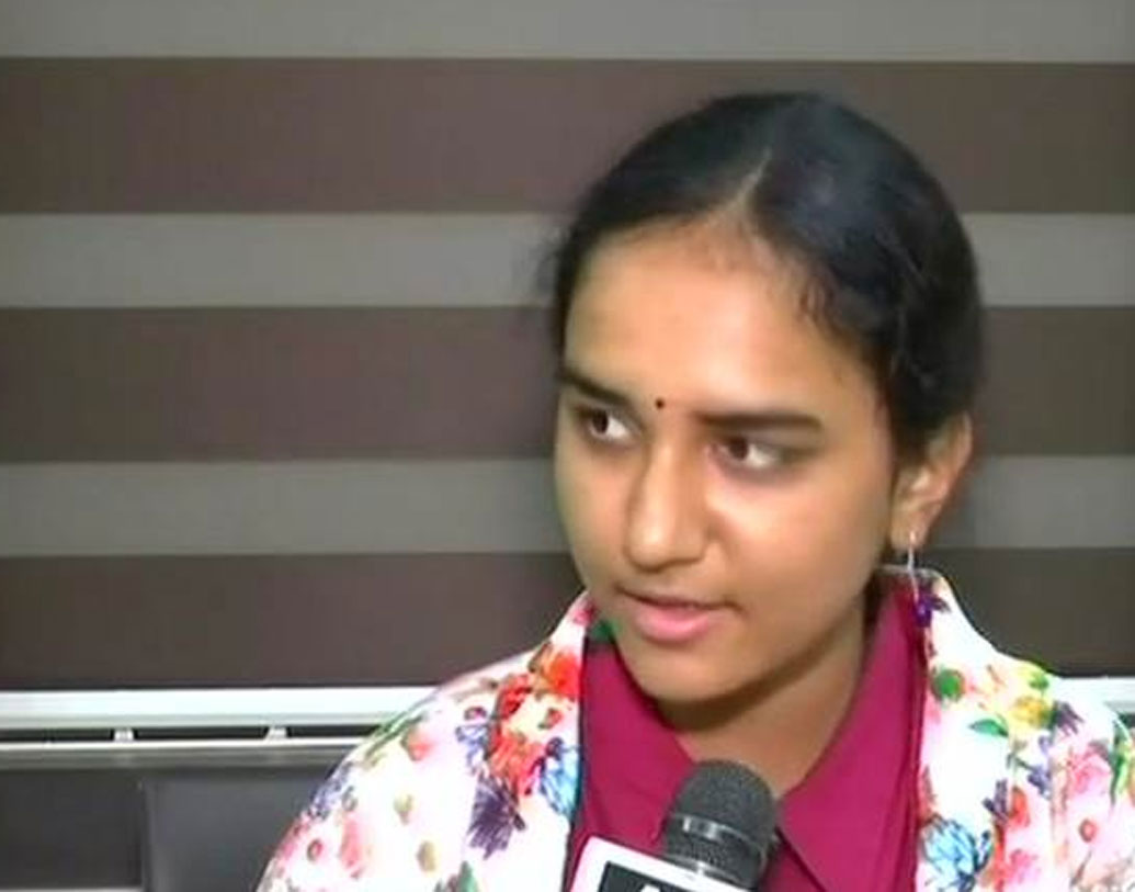 তেলঙ্গনার বাসিন্দা সমহিথার মধ্যে যে লুকনো প্রতিভা রয়েছে, তা অবশ্য অনেক আগেই টের পেয়েছিলেন তার বাবা-মা। আর এই প্রতিভাই অন্য শিশুদের থেকে সমহিথাকে আলাদা করে তুলেছিল।