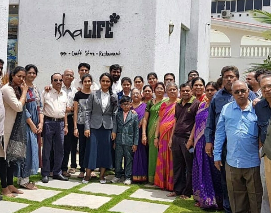 একবার প্রাক্তন প্রধানমন্ত্রী মনমোহন সিংহের উদ্দেশে একটি চিঠি লিখেছিল সে। তাতে দেশের অর্থনীতির উন্নতি কী ভাবে সম্ভব তার একটি বিশদ মতামত ছিল। সমহিথার সেই মতামতও যথেষ্ট প্রশংসিত হয়।