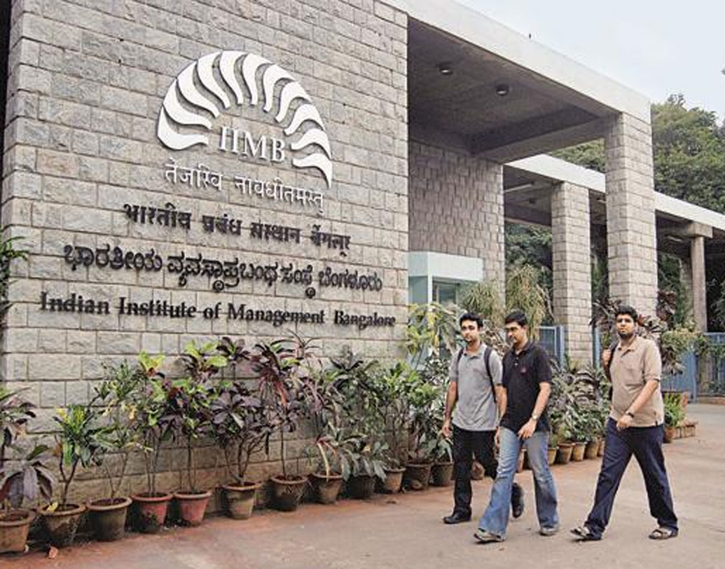 সম্প্রতি ১৭ বছর বয়সে ক্যাট পাশ করেছে সমহিথা। এ বার সমহিথার লক্ষ্য অর্থনীতিতে এমবিএ করা।