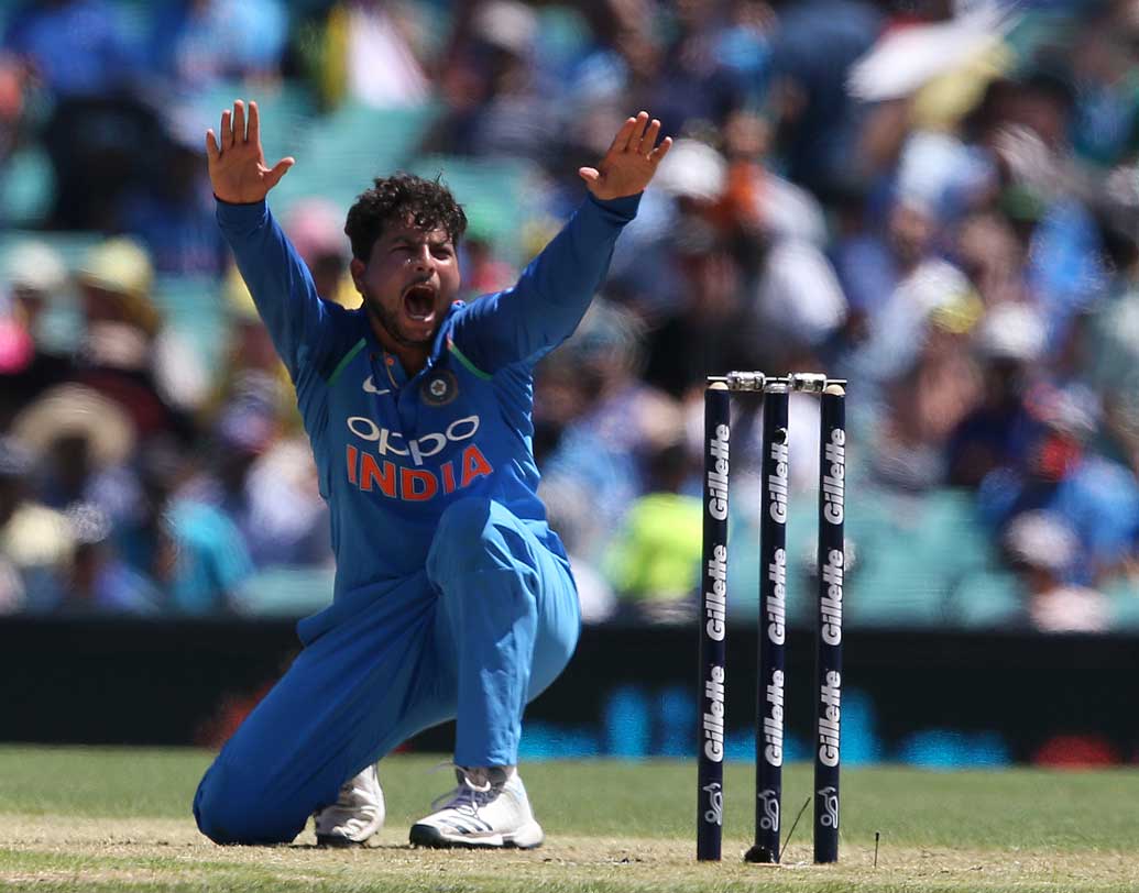 দশ নম্বরে থাকছেন কুলদীপ যাদব। সিডনিতে ৫৪ রান দিয়ে দু’টি উইকেট পেয়েছিলেন চায়নাম্যান।