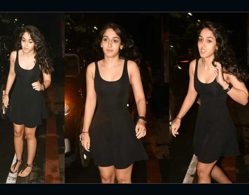 বর্তমানে স্নাতক স্তরের পড়াশোনা নিয়ে ব্যস্ত এই তরুণী। তবে তাঁর বাবা-মা তাঁর নিরাপত্তার কথা ভেবে কলেজের নামও প্রকাশ্যে আসতে দেননি।