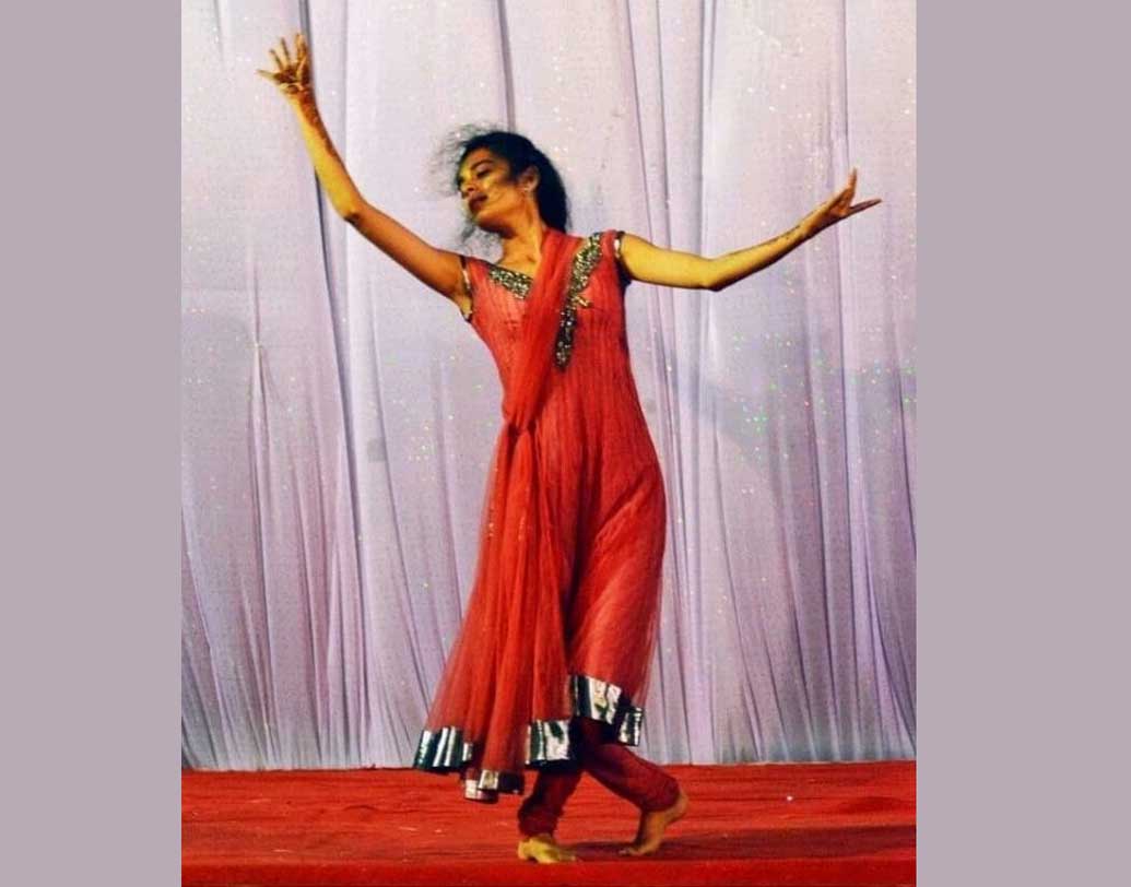 কত্থকে প্রশিক্ষণ রয়েছে তাঁর। শিখছেন গানও। ওয়েব সিরিজ ছাড়াও মিথিলা অভিনয় করেছেন সিনেমায়। ‘মাঝা হনিমুন’ ছবিটি মুম্বই আন্তর্জাতিক চলচ্চিত্র উৎসবে প্রদর্শিত হয়।