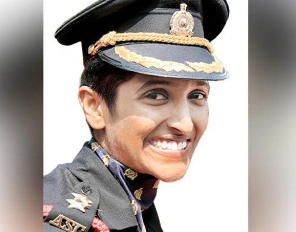 ২০১৫ সালের অক্টোবরে সেনা অফিসারদের ট্রেনিং অ্যাকাডেমিতে যোগদান করেছিলেন ভাবনা।