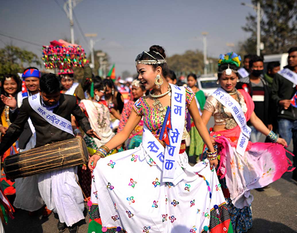 নেপালে এই উৎসব পরিচিত মাঘি নামে, তাইল্যান্ডে সংক্রান, লাওসে পি-মা-লাও, মায়ানমারে থিং-ইয়ান এবং কম্বোডিয়ায় মহাসংক্রান।