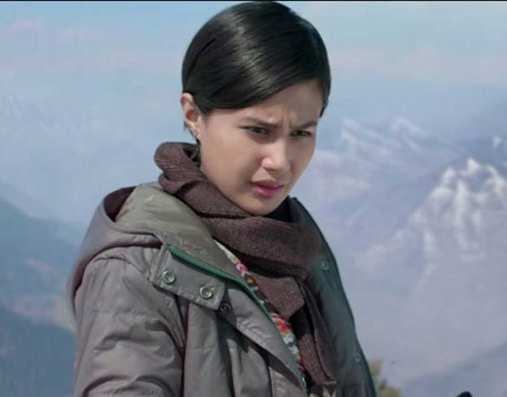 এয়ারটেল ৪জি-এর এই মেয়েটির নাম সাশা ছেত্রী। তাঁর জন্ম ১৯৯৬ সালে উত্তরাখণ্ডের দেহরাদূনে।