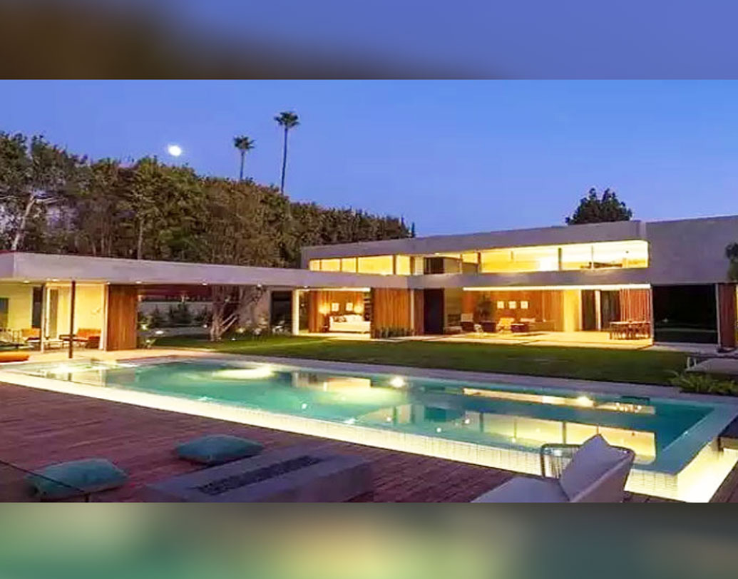 কিছু দিন আগেই হানিমুন সেরে এসেছেন অভিনেত্রী। সোমবার থেকেই নিক এবং প্রিয়ঙ্কা থাকতে শুরু করেছেন পাহাড়ে কোলের সুন্দর এই বাংলোটিতে।