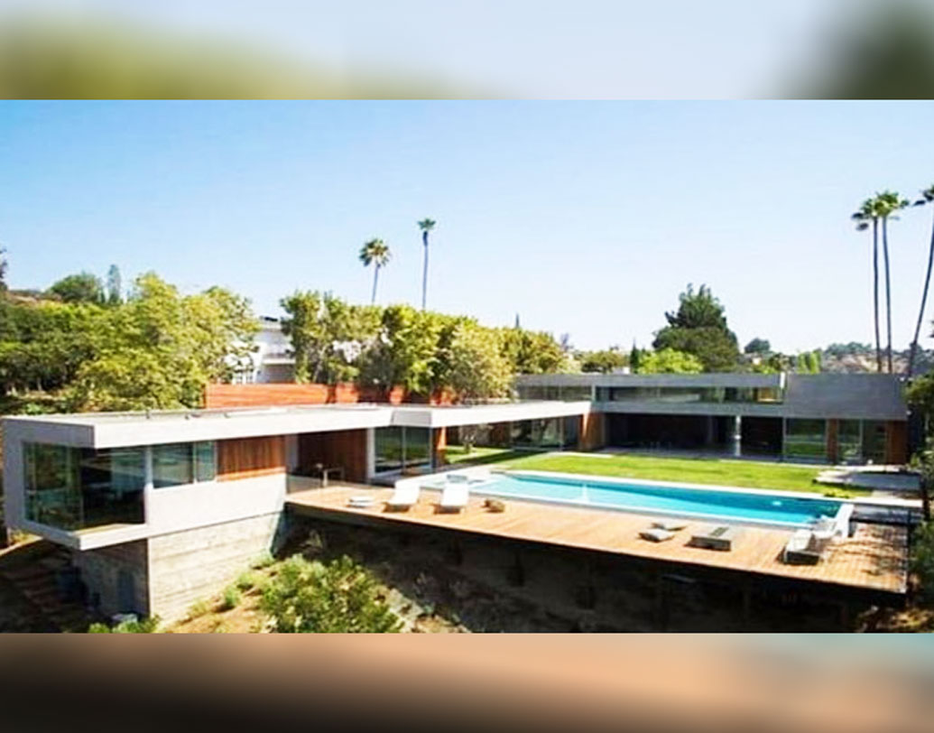 তিনটি রিসেপশন পার্টি দিয়েছিলেন পিগি চপস। প্রথমটি দিল্লিতে। পরের দু’টি মু্ম্বইতে।