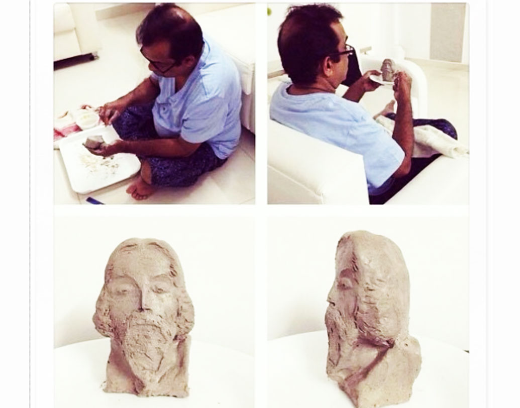 অবসর সময়ে পাথরের মূর্তি তৈরি করেন অভিনেতা। আবার রান্নাও করেন চমৎকার। অভিনেতা রাম চরণ, জুনিয়ার এনটিআর সকলেই তাঁর রান্নার প্রশংসায় পঞ্চমুখ।