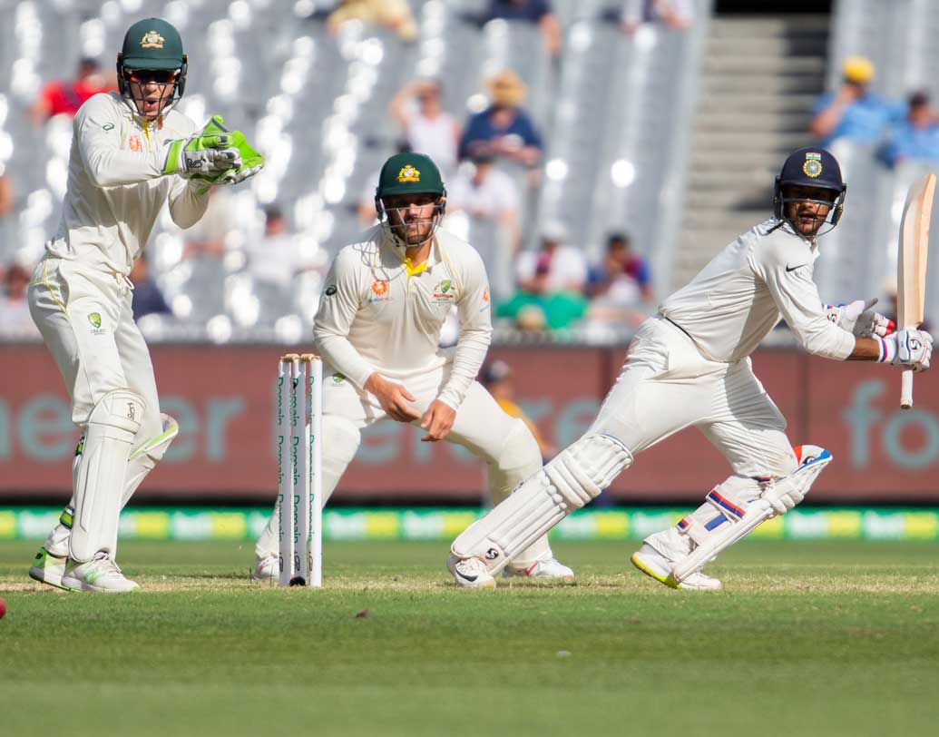 ময়াঙ্ক আগরওয়াল: ২৭ বছরের এই ডানহাতি ব্যাটসম্যানই ওপেন করবেন সিডনিতে। অভিষেক ম্যাচে দু’ইনিংসে মোট ১১৮ রান করে নজর কেড়েছেন তিনি।