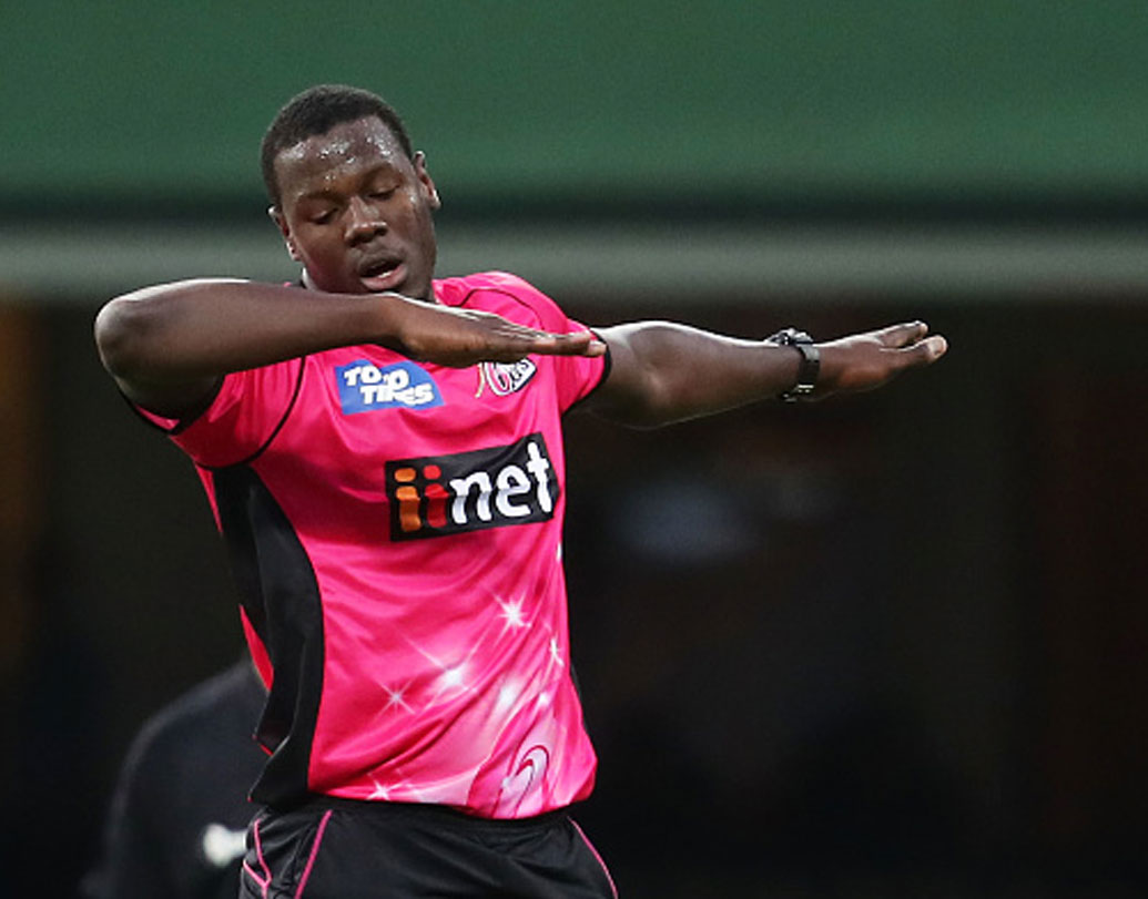 কার্লোস ব্রেথওয়েট: টি২০ ক্রিকেটে ওয়েস্ট ইন্ডিজের অধিনায়ক। পাঁচ কোটি টাকায় তাঁকে দলে নিয়েছে নাইটরা।