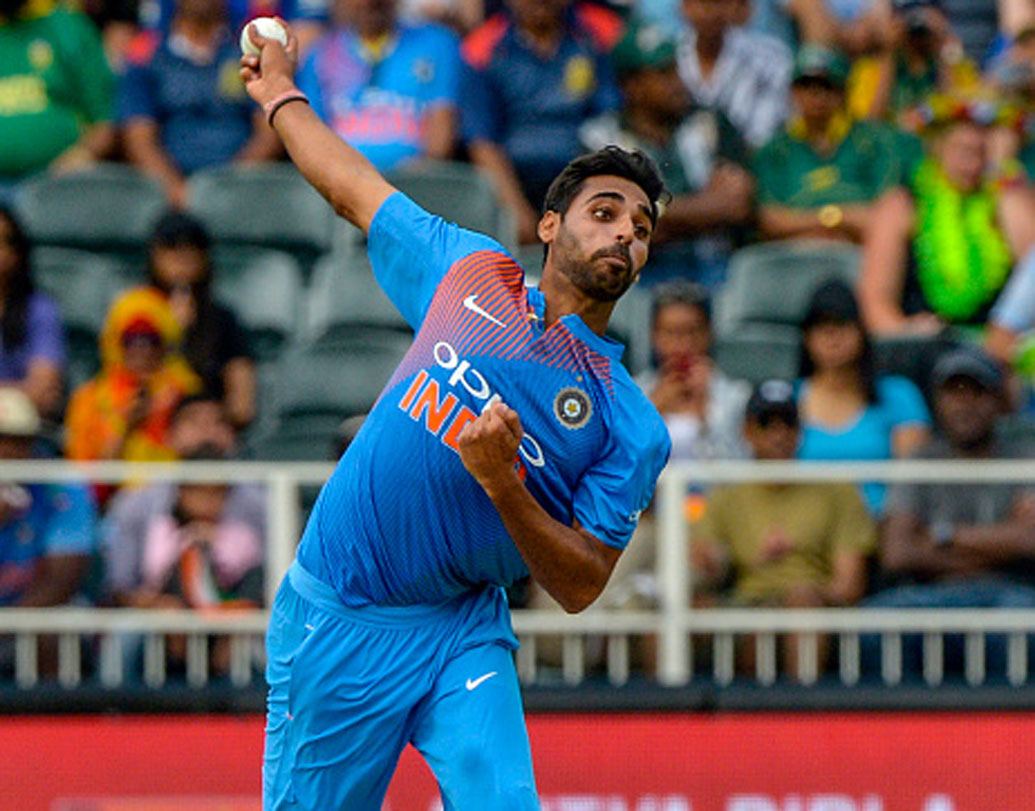 ভুবনেশ্বর কুমার: দলের পেস আক্রমণের দায়িত্ব রয়েছে ভুবির কাঁধে। সদ্য সমাপ্ত অস্ট্রেলিয়া সফরে বল হাতে দারুণ ভূমিকা নিতে দেখা গিয়েছে। বার বার গুরুত্বপূর্ণ সময় উইকেট তুলে বিপক্ষের রানকে অনেকটাই আটকে দিয়েছিলেন। নিউজিল্যান্ডের পরিবেশে ভুবি আরও কার্যকর হবেন আশা করা যায়।