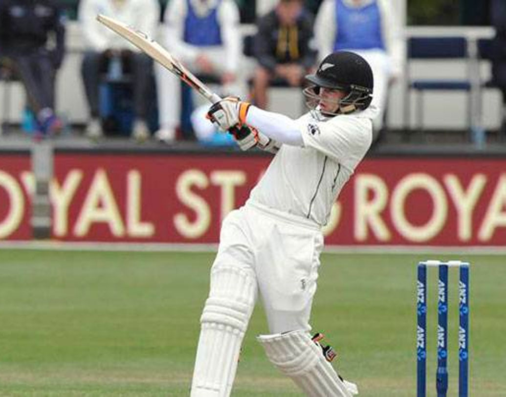 টম লাথাম: গত বছরে নিউজিল্যান্ডের এই বাঁ-হাতি ওপেনার ৬৫৪ রান করেছেন। এর মধ্যে শ্রীলঙ্কার বিরুদ্ধে ২৬৪ রানের ইনিংসও রয়েছে।