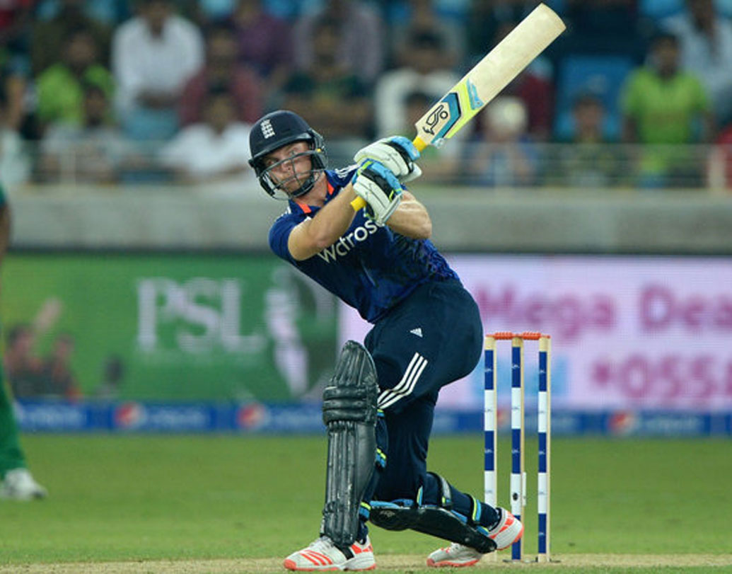 টেলরের পর ছয় নম্বরে নামবেন ইংল্যান্ডের জস বাটলার। গত বছরে ৫১.৬১ গড়ে ৬৭১ রান করেছেন তিনি। স্ট্রাইক রেট ১১৩.৫৩।