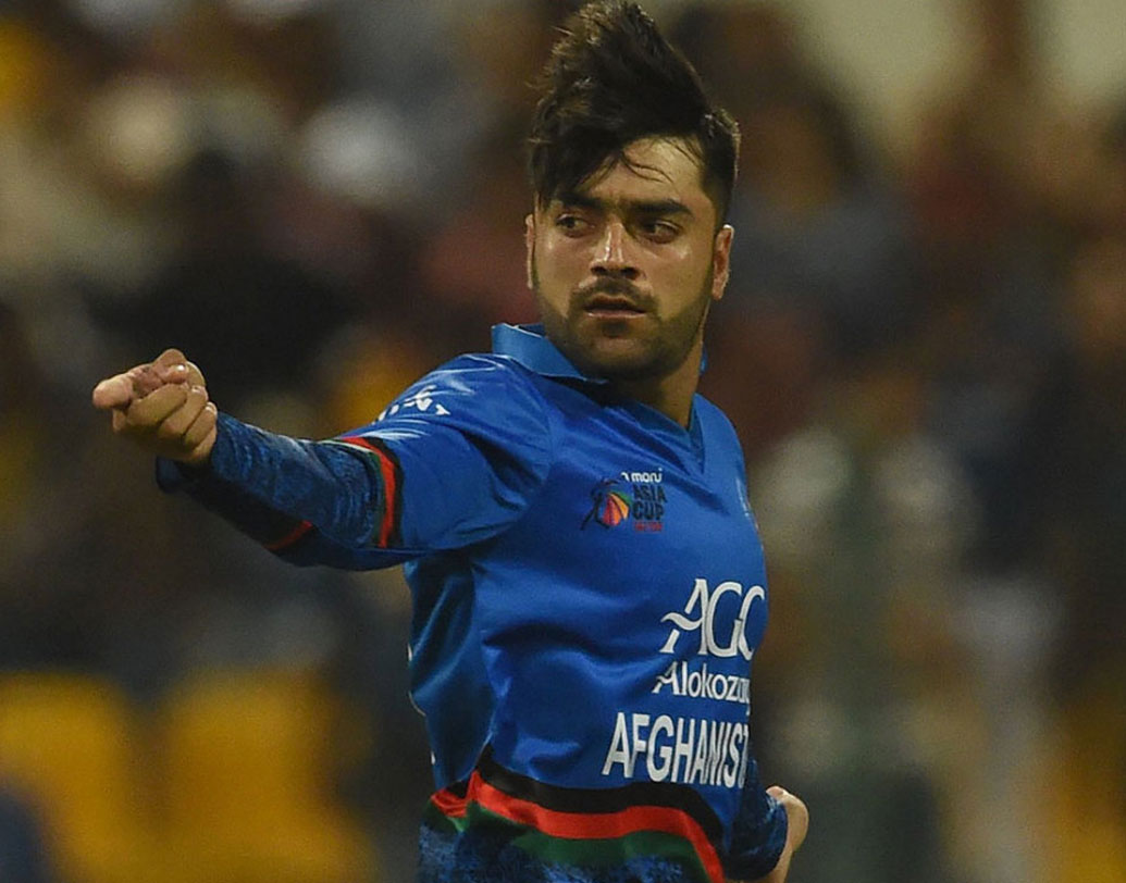 আফগানিস্তানের লেগস্পিনার রশিদ খান ২০১৮ সালে ১৪.৪৫ গড়ে ৪৮ উইকেট নিয়েছেন। ইকনমি রেটে ৩.৮৯। যাতে প্রতিফলিত রশিদের বোলিংয়ের দক্ষতাই।