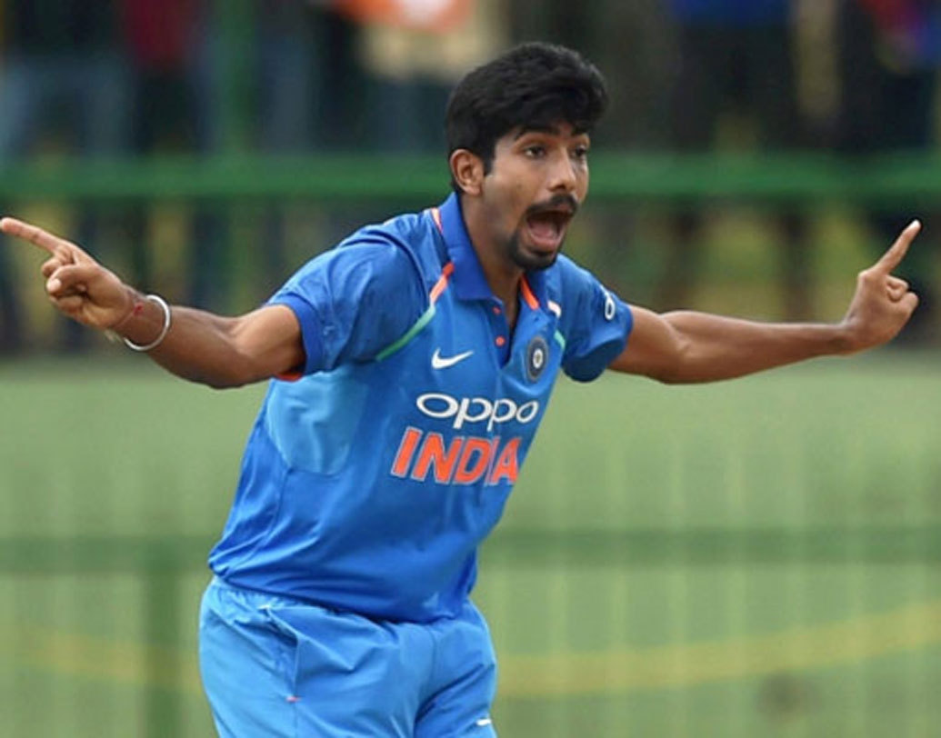 জশপ্রীত বুমরা হলেন আইসিসির বর্ষসেরা ওয়ানডে একাদশে চতুর্থ ভারতীয় ক্রিকেটার। ১৩ ইনিংসে ১৬.৬৩ গড়ে ২২ উইকেট নেন তিনি।  ইকনমি রেট ৩.৬২। যা অন্তত ২০ উইকেট নেওয়া বোলারদের মধ্যে সবচেয়ে কম। 