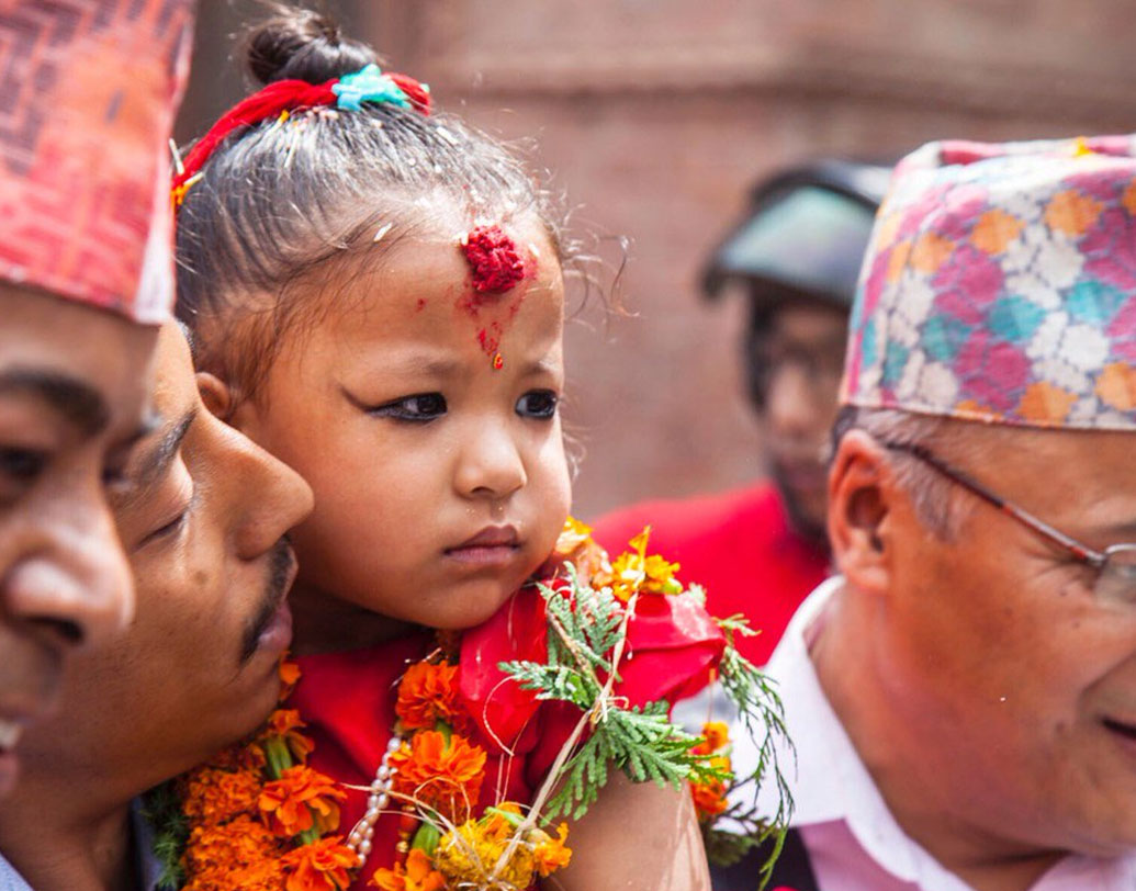 এক বার কুমারী দেবী থেকে অবসর নিয়ে স্বাভাবিক জীবনে ফিরলে মাসিক ভাতার বন্দোবস্তও থাকে আজীবন, এই পরিমাণ সঠিক কত জানা না গেলেও ভারতীয় মুদ্রায় বার্ষিক প্রায় কয়েক লক্ষ টাকা। মানবাধিকার কর্মীরা শৈশব কেড়ে নেওয়া হচ্ছে অভিযোগ করে কাঠমান্ডুতে আন্দোলন করেন এ নিয়ে।