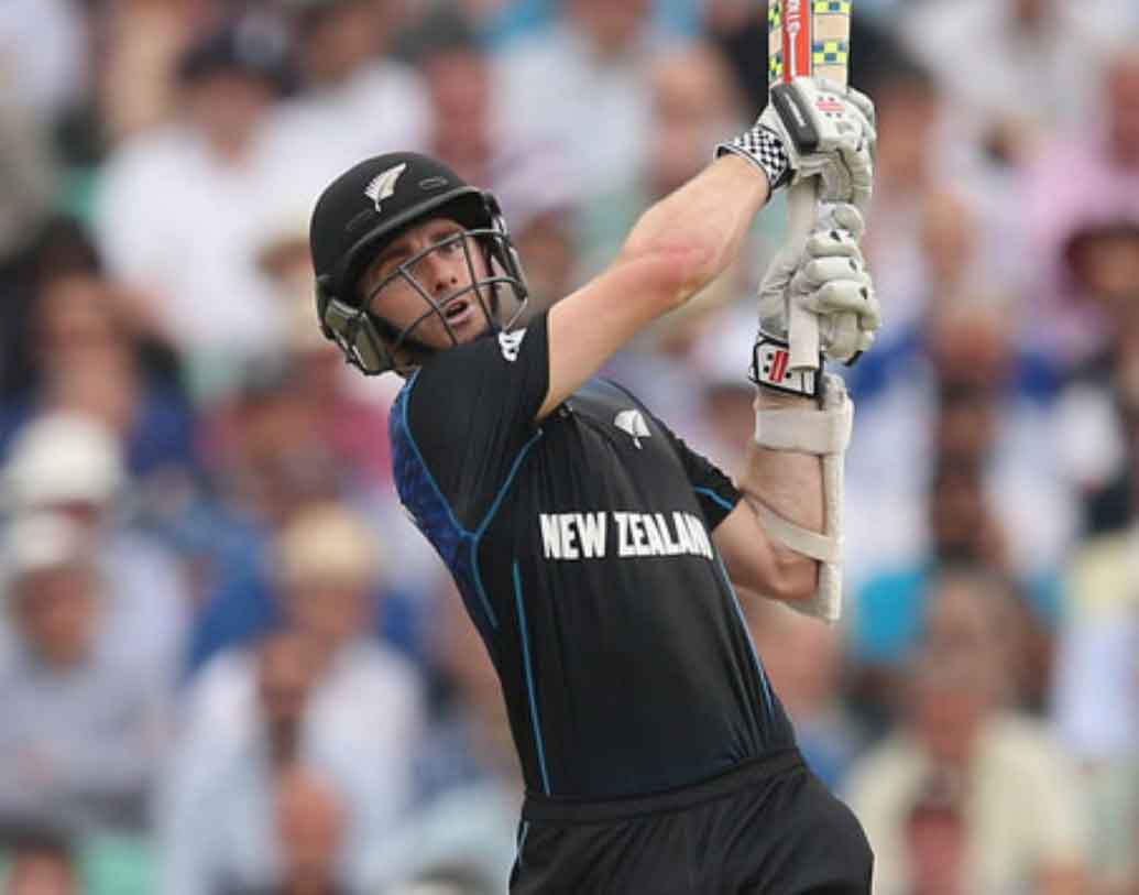 লড়াই কিছুটা করার চেষ্টা করেছিলেন অধিনায়ক কেন উইলিয়ামসন। কেদার যাদব সহজ ক্যাচ ফেলে কিছুটা সাহায্যও করেছিলেন তাঁকে। কিন্তু, চহালের ভেল্কির পর বাকি ছিল কুলদীপ ম্যাজিকের।