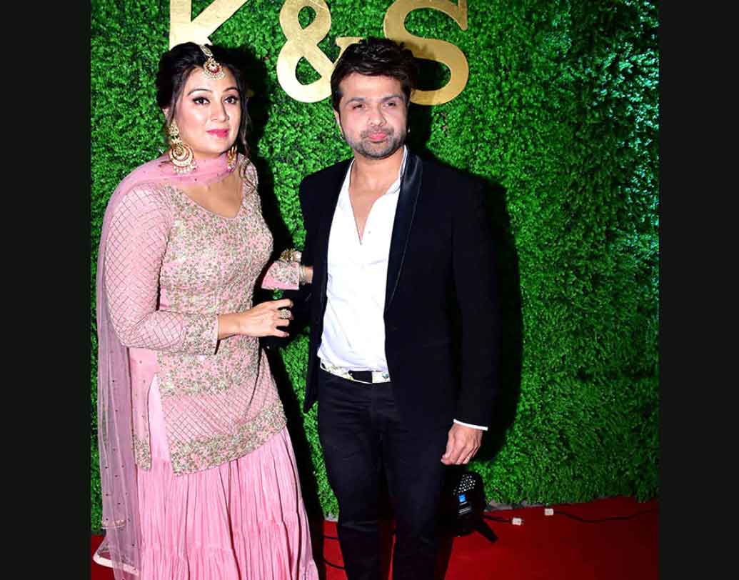 উপস্থিত ছিলেন হিমেশ রেশমিয়া ও তাঁর স্ত্রী। ২০১৮ সালের মে মাসেই বিয়ে হয়েছে তাঁদের। উপস্থিত ছিলেন সংগীত পরিচালক যতীন-ললিত জুটি। ছিলেন তাঁদের সন্তানরাও।