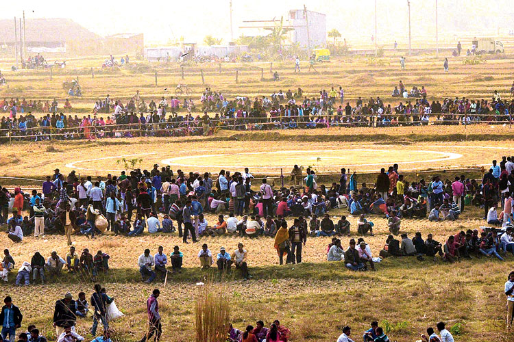 Smriti Irani has not came into BJP's meeting in Suri