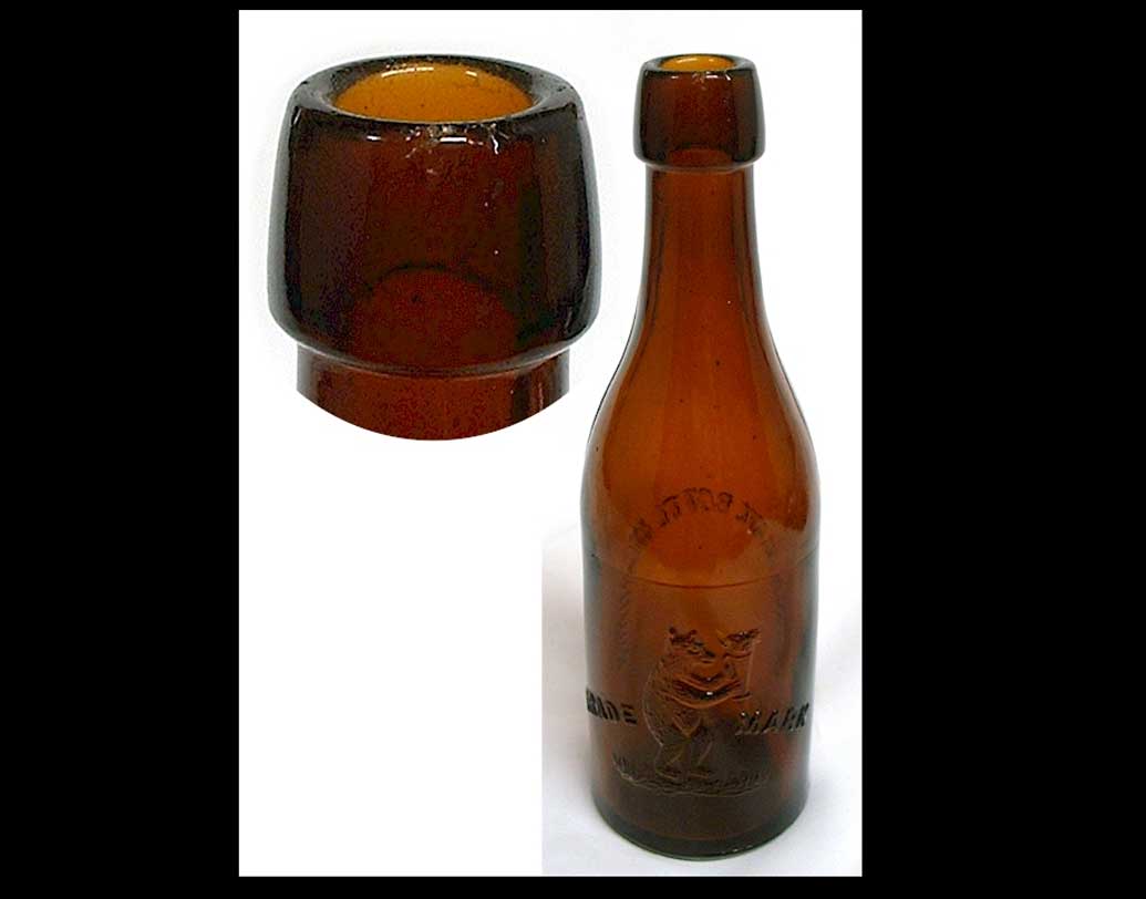 বিয়ার প্রথমে দেওয়া ও খাওয়া হত শুধুই বোতল ও গ্লাসে। বোতল ছাড়া অন্য কিছুতে বিয়ার পরিবেশনের ক্ষেত্রে সামাজিক কিছু বিধিনিষেধও ছিল সেই সময়। ফলে অন্য কোনও উপায়ে বিয়ার দেওয়ার কথা ভাবেওনি কোনও সংস্থা। ১৯২০ সাল নাগাদ কিছু সংস্থা প্যাকেজিং নিয়ে অন্যরকম কিছু উপায় ভাবতে শুরু করে।