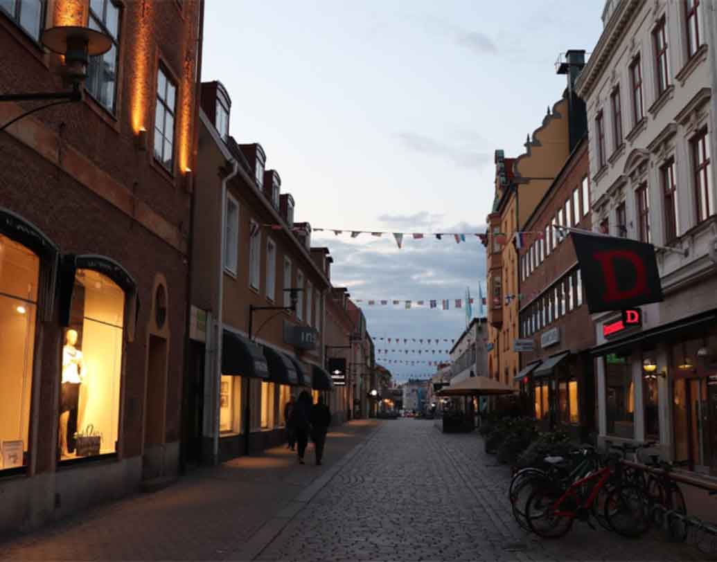 অন্য যে কঙ্কালগুলি আগে পাওয়া গিয়েছে, তার সঙ্গে ডিএনএ পরীক্ষা করেও দেখা হচ্ছে। তা হলে একই সময়ের ওই ব্যক্তিদের জীবন যাত্রা সম্পর্কেও ধারণা পাওয়া যাবে, বলছেন স্থানীয় ইতিহাসবিদরা। প্রাচীন আমলের এই কঙ্কালগুলি নিয়ে আরও বিস্তারিত ভাবে গবেষণা শুরু করছেন ইতিহাসবিদরা।