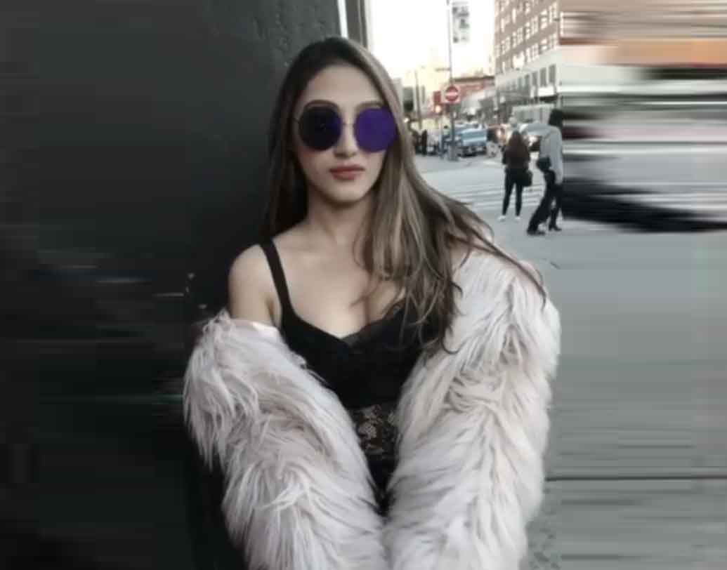 তানিশা নামের এই স্টার কিড সবচেয়ে বেশি ভালবাসেন বেড়াতে যেতে। পছন্দের জায়গা নিউ ইয়র্ক।