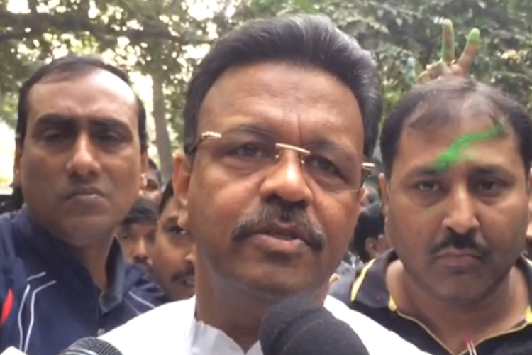 Municipal minister unhappy with the performance of officials 