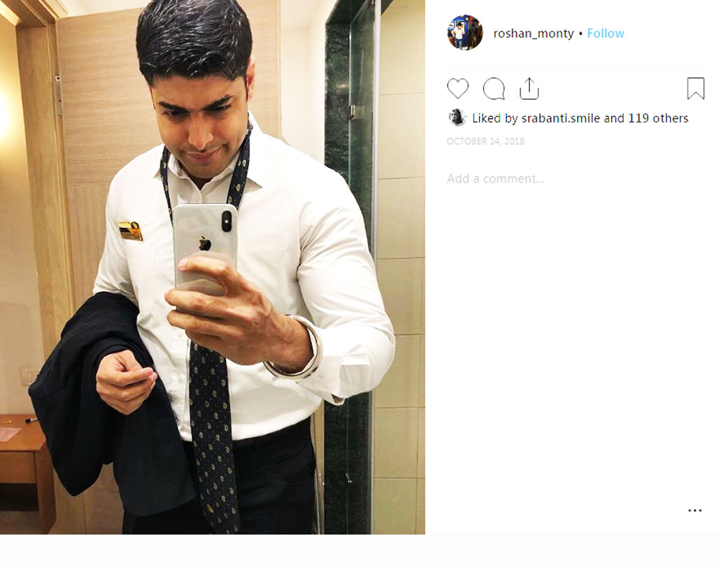 শোনা যাচ্ছে, শ্রাবন্তীর ভগ্নিপতির পরিচিত রোশন। তাঁর মাধ্যমেই যুগলের আলাপ মাস চারেক আগে। সোশ্যাল মিডিয়ায় শ্রাবন্তীর প্রায় সব ছবিতেই লাইক দিতে দেখা যায় রোশনকে। আবার ইনস্টাগ্রামে রোশনের ছবিতেও ‘লভ’ সাইন দেন শ্রাবন্তী।