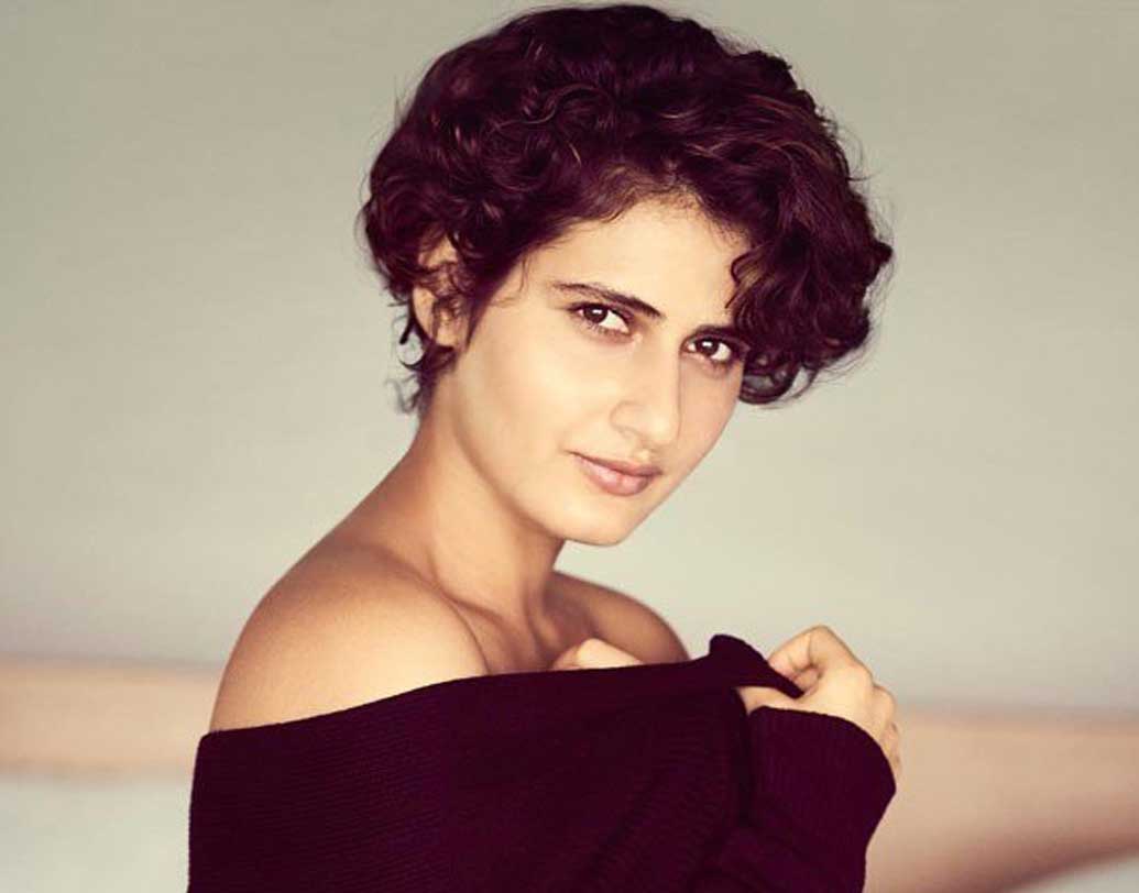 ফতিমা সানা শেখ: ২০১৮ সালে মুক্তিপ্রাপ্ত ছবি ‘থাগস অব হিন্দোস্তান’ একেবারেই সফল হয়নি। ২০১৯ সালে তাঁকে বড় পর্দায় দেখা যাচ্ছে না।