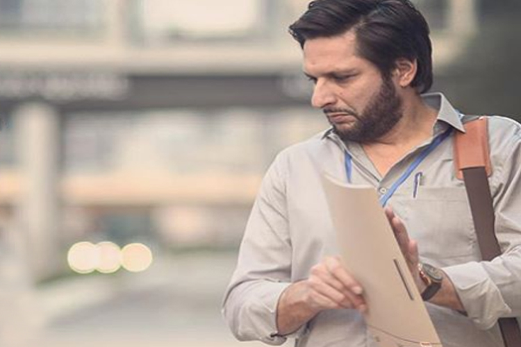 Shahid Afridi dressed up in various avatars in Dubai dgtl