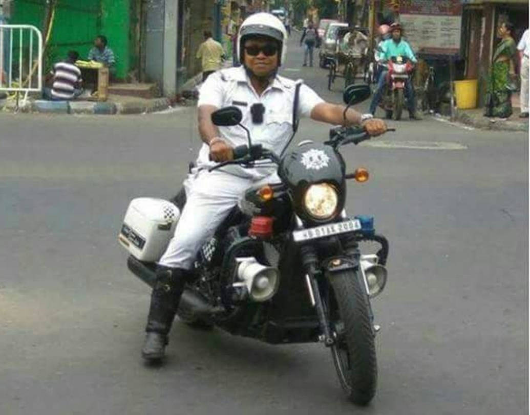 রয়্যাল এনফিন্ডের পাশাপাশি নিজেদের ব্যবহারের জন্য বেশ কয়েকটি হার্লে ডেভিডসন বাইক এনেছে কলকাতা পুলিশ। তবে ওই বাইকগুলি রোজকার ব্যবহারের জন্য নয়। ভিআইপিদের কনভয় ও কিছু বিশেষ কাজের জন্য হার্লে ডেভিডসন স্ট্রিট ৭৫০ বাইকটি ব্যবহার করে কলকাতা পুলিশ।